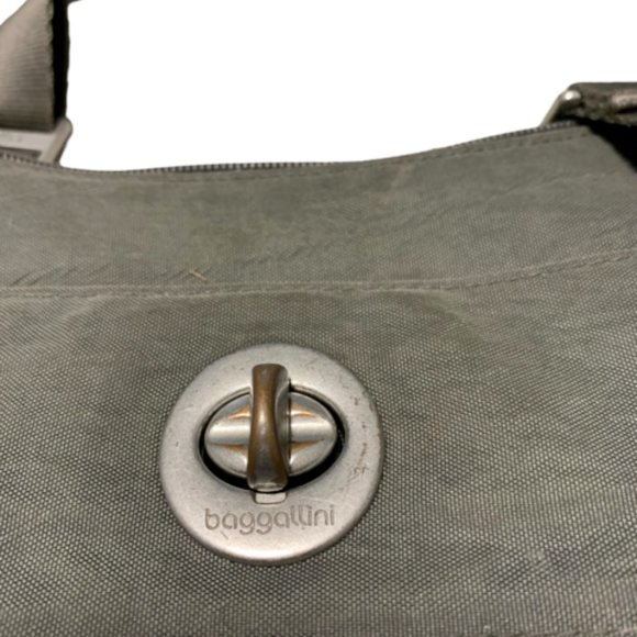 Baggallini Gray Nylon Adjustable Strap Crossbody Bag Purse - Picture 6 of 7